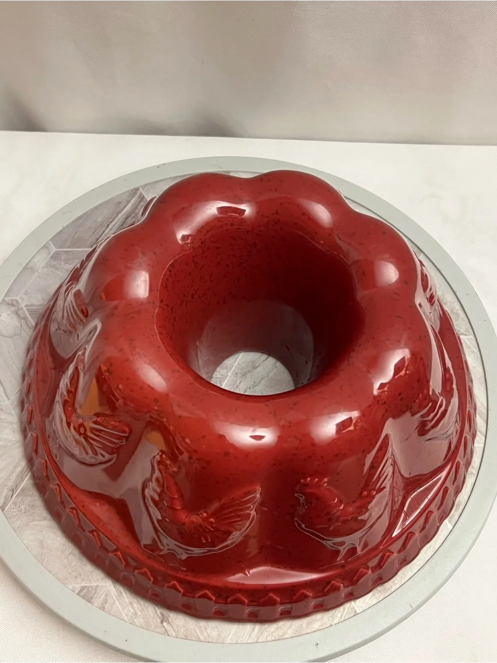 Vintage Red Speckled Ceramic Chicken Bundt Cake Pan Mold Bakeware 10.5 Inch
